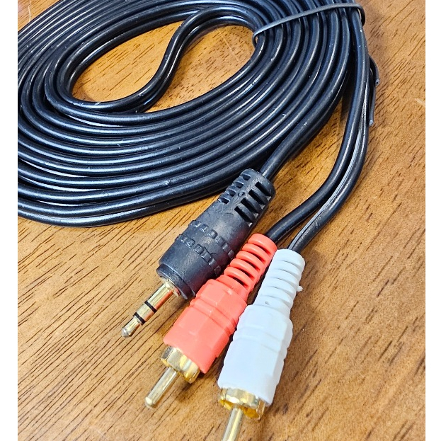 สายแปลง 3m aux3.5mm mini to rca
