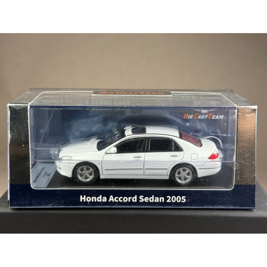 🔹Honda Accord Sedan 2005 White Scale 1:64 ยี่ห้อ DCT