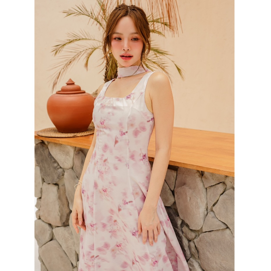 kokiji - Camellia in Rosé (เดรสยาวออกงานลายดอกไม้สีชมพูม่วงตุ่น XS-2XL)