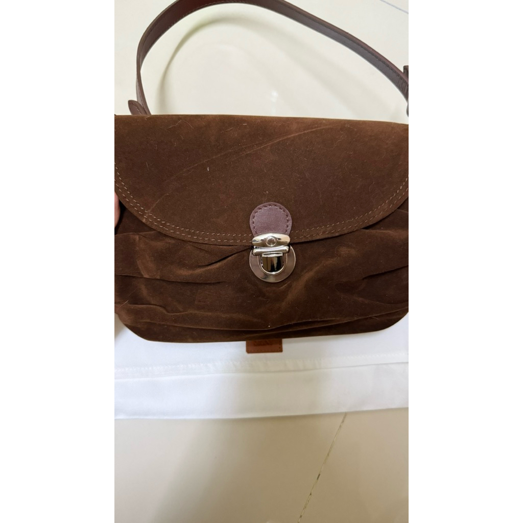 ส่งต่อกระเป๋า signy velonica espresso