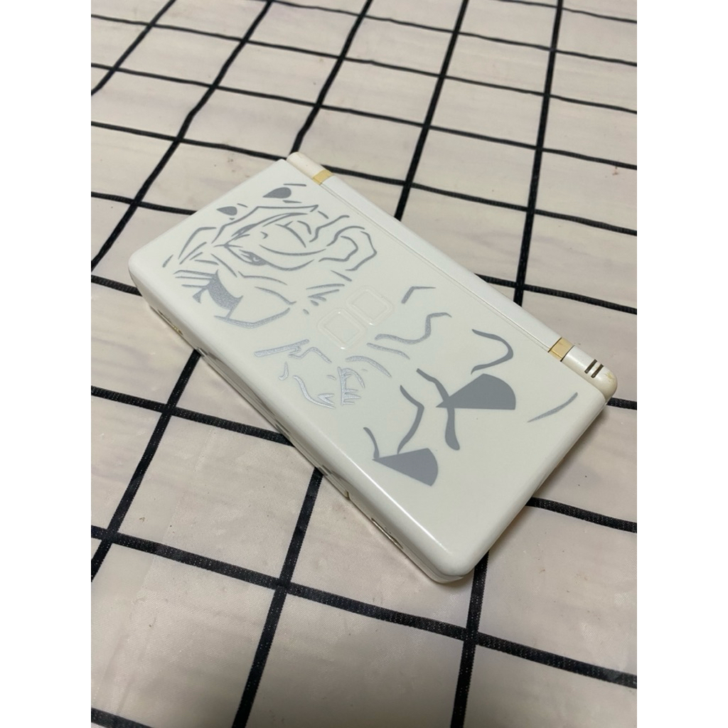 Nintendo Ds lite Limited Pokemon มือสองสภาพดี แถมตลับสุ่มds