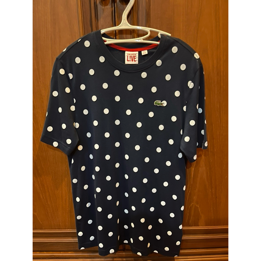เสื้อ Lacoste ของแท้ 💯 ไซต์ XS ใส่ไม่กี่ครั้ง