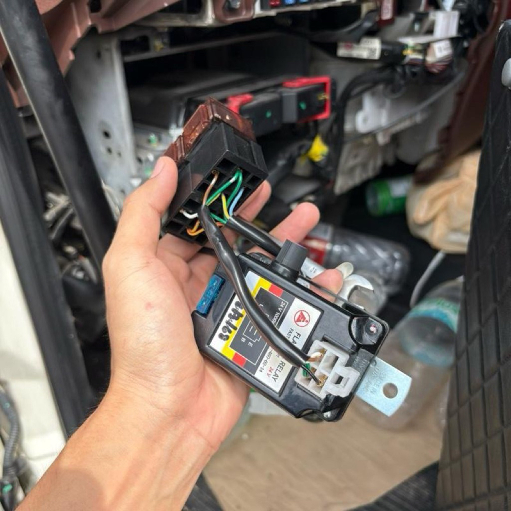 ดีเลย์ไฟเลี้ยว(ตัวทน) ดีเลย์รถบรรทุก ไฟ 24V (อีซุซุ/ฮีโน่) ใส่ได้เลย ติดตั้งง่าย