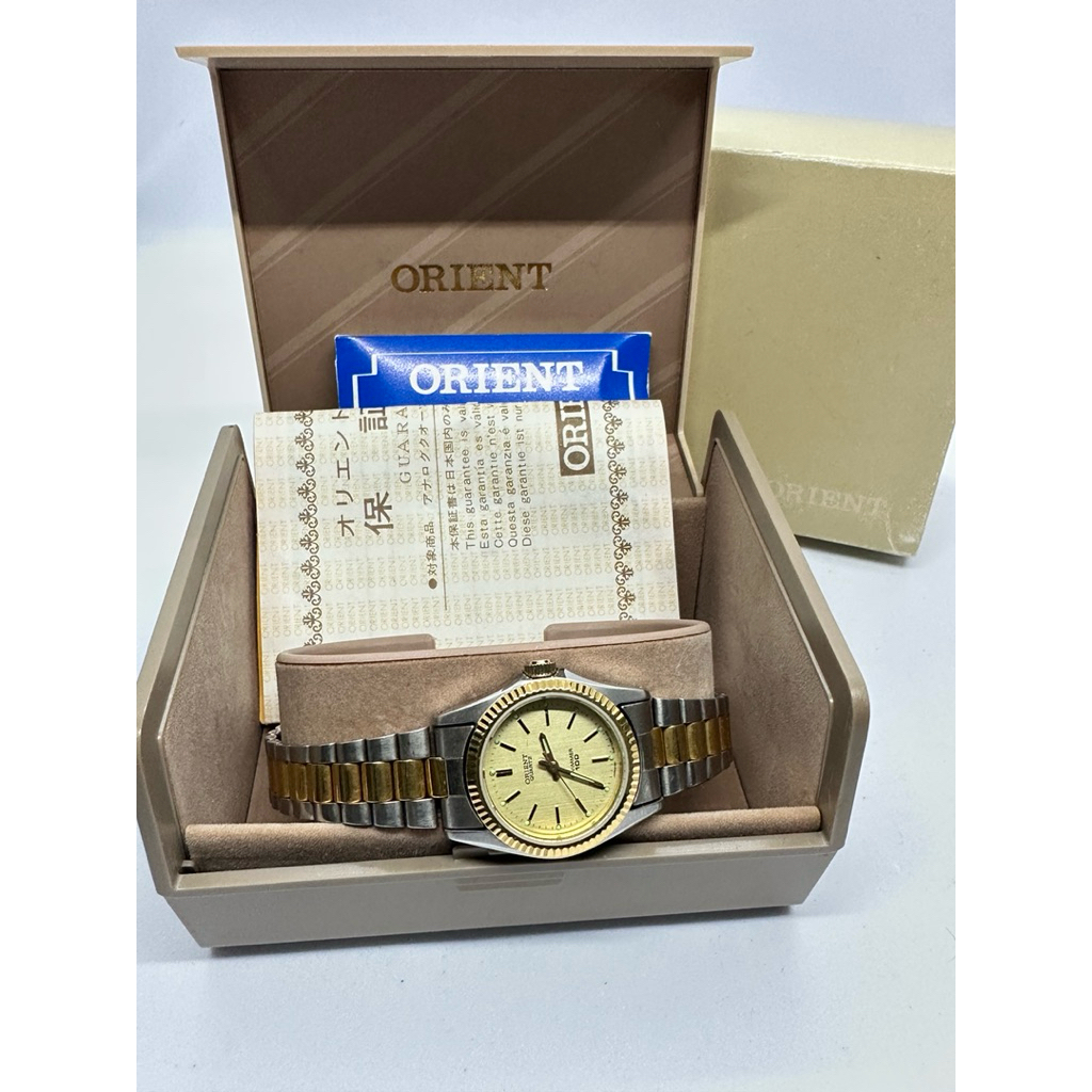 นาฬิกา Orient Lady  แท้ พร้อมกล่อง และคู่มือ มือสอง พร้อมใช้ USED