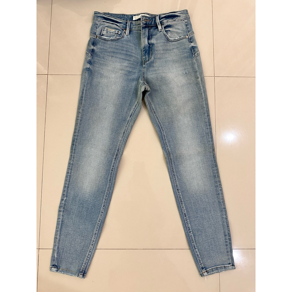 กางเกงยีนส์ EUR38 - USA06 - MEX28 - UK10