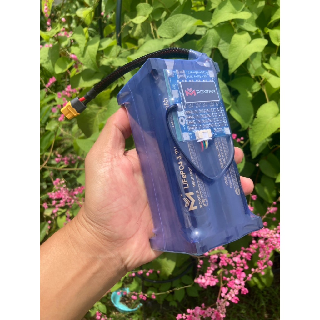 แบตเตอรี่ 4s 15ah  12.8-14.6v แถมที่ชาร์ท