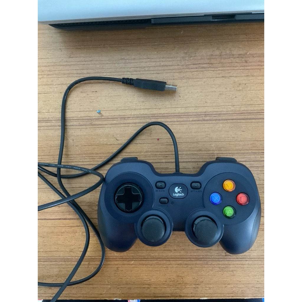 จอยสติ๊ก Logitech f310 gamepad มือสอง