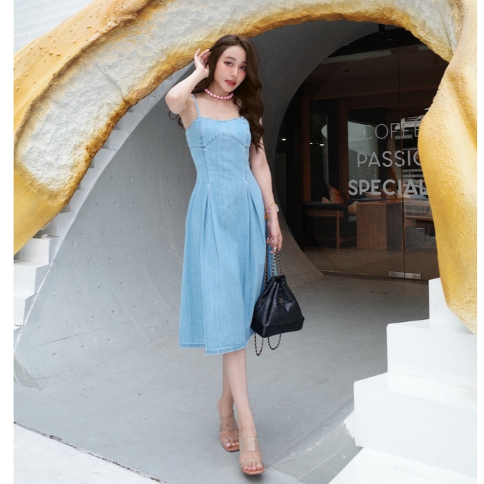 MOTTOM – DAYNA Denim Midi Dress in Light Blue ราคา ถูกที่สุด ดีลบีเคเค แกลเลอรีภาพที่ 3