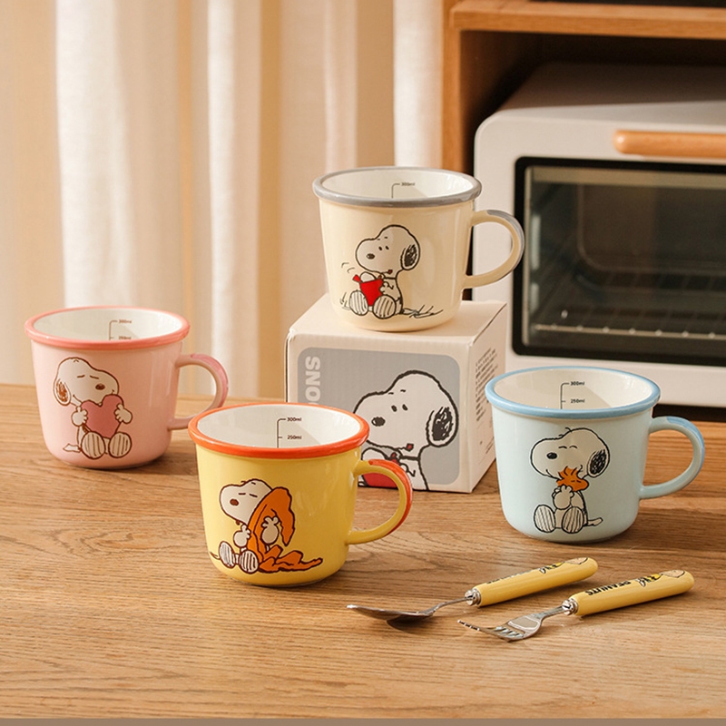 แก้วเซรามิกลายการ์ตูนน่ารัก Snoopy ใหม่ แก้วนม แก้วอาหารเช้า พร้อมเครื่องชั่ง แก้วน้ำความจุขนาดใหญ่