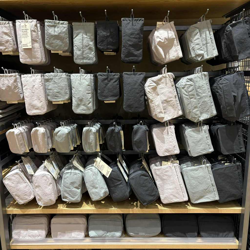 MUJI มูจิ 🇯🇵 กระเป๋า ผ้าไนลอน อเนกประสงค์ Nylon Pouch มีสี ชมพู เขียว เทาเข้ม น้ำหนักเบา ทนทาน มีหลายขนาดให้เลือก