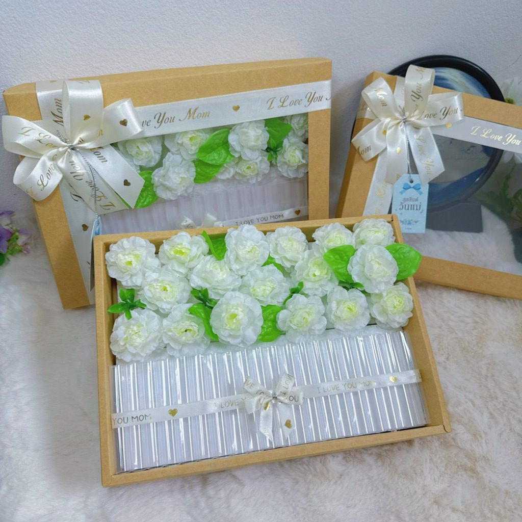 (พร้อมส่ง )วันแม่ ของขวัญวันแม่ ดอกมะลิ บน กล่องของขวัญ ใส่ได้ 20 ใบ แต่งดอกมะลิ ใส่ได้ทุกแบงค์ สินค้าพร้อมส่งทันวันแม่