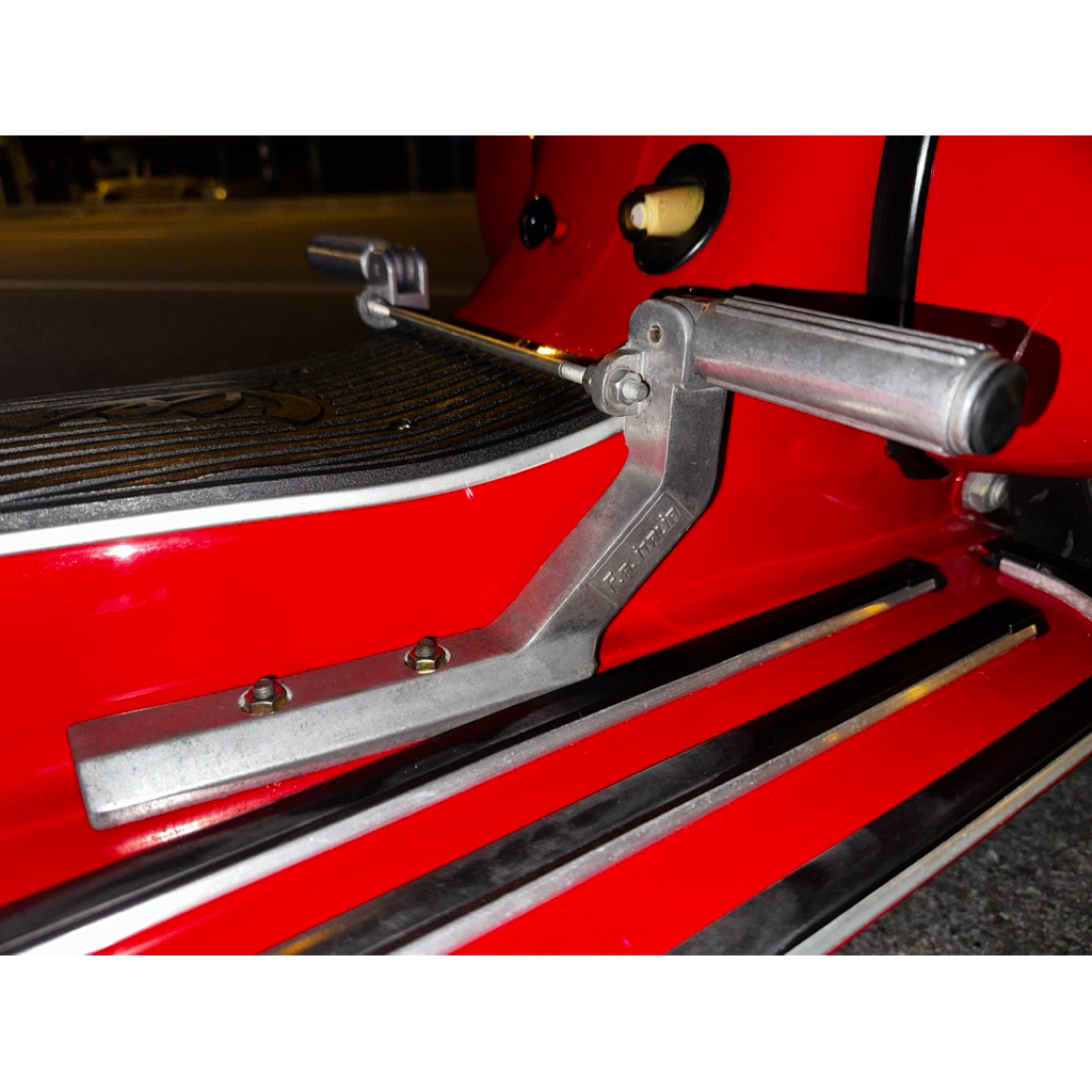 พักเท้า F.a.Italy Vespa px125 2017 (ของแท้)