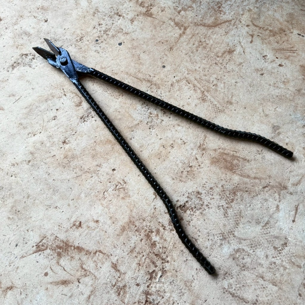 คีมปอกมะพร้าว ทนเหล็กหนา ราคาถูก คีม ที่ปอกผลไม้ เหล็กปอกมะพร้าว คีมแกะมะพร้าว