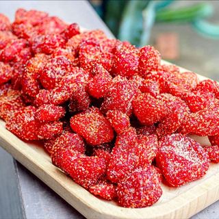 NEW!! สตอเบอรี่อบแห้งคลุกพริกเกลือ 200g. พริกเกลือสูตรเด็ด สตอเบอรี่อมเปรี้ยว อมหวาน แก้ง่วงได้ดีสุดๆ🍓🔥