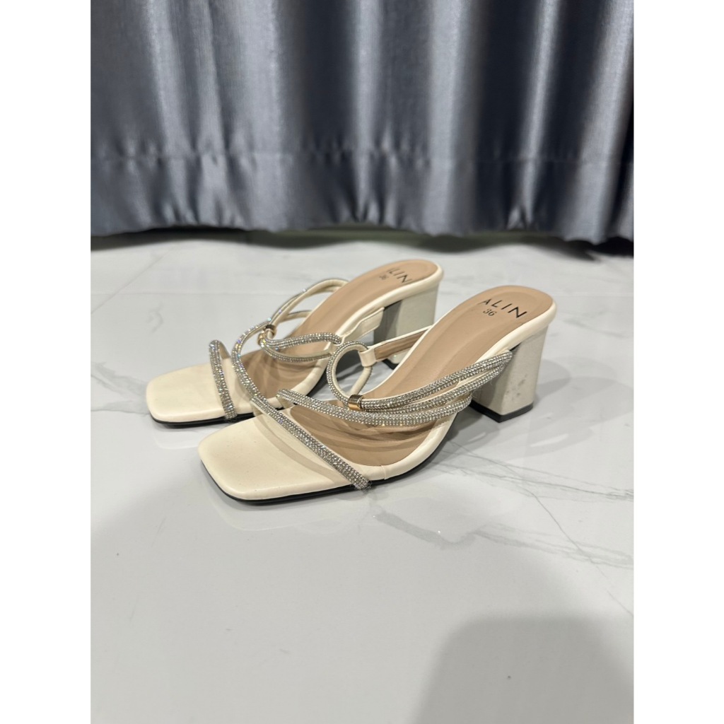 รองเท้า Alin Brand มือสองใส่แค่ครั้งเดียว Size 36