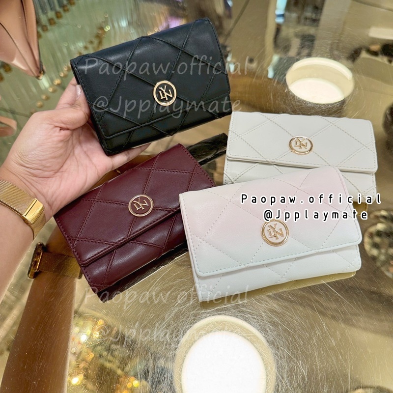 LYN กระเป๋าสตางค์ LYN รุ่น Jaylen Short Wallet : LL25FWF003 แท้จากชอป พร้อมอุปกรณ์
