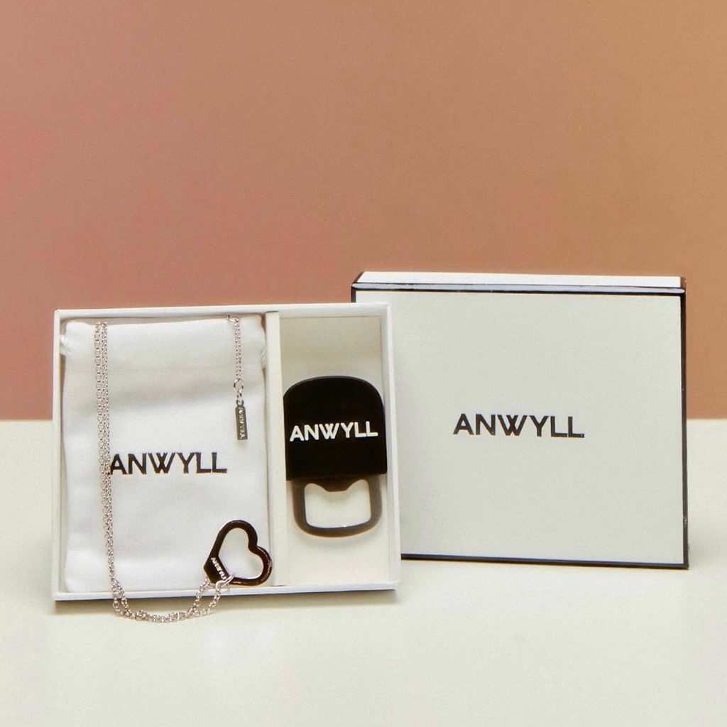 สร้อยคอ ANWYLLLOVEANDCHEER แบรนด์ Anwyll.co ของแท้ ของใหม่ ไม่เคยแกะใช้งาน
