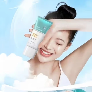 ซื้อ 1 แถม 1 LANCER KING ครีมกันแดด SPF50+ PA+++ ครีมกันแดดหน้าไม่มัน ซึมไว ไม่เหนียวเหนอะหนะ กันน้ำ กันเหงื่อ ปกป้องรัง