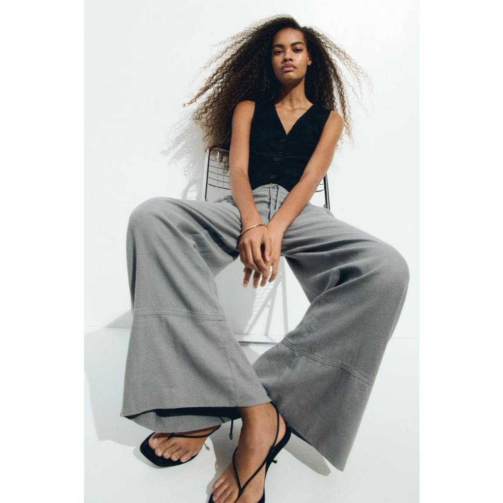 H&M(เอชแอนด์เอ็ม) กางเกงขายาวผ้าลินินผสมมีเชือกรูดเอว Women Linen-blend drawstring trousers 1289607_2 - รูปที่ 2