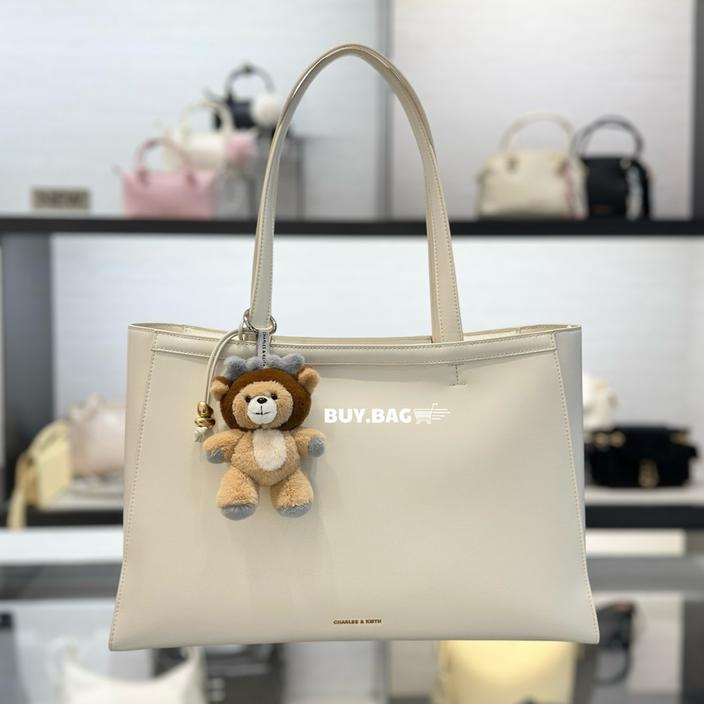 CHARLES & KEITH : CK2-30782684 กระเป๋าโท้ทดีเทลมีมิติรุ่น Augustine