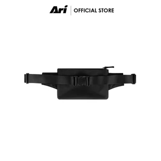 ARI ESSENTIAL CROSSBODY BAG - BLACK (AHW1584-01) กระเป๋าคาดหน้าอก อาริ ESSENTIAL CROSSBODY สีดำ