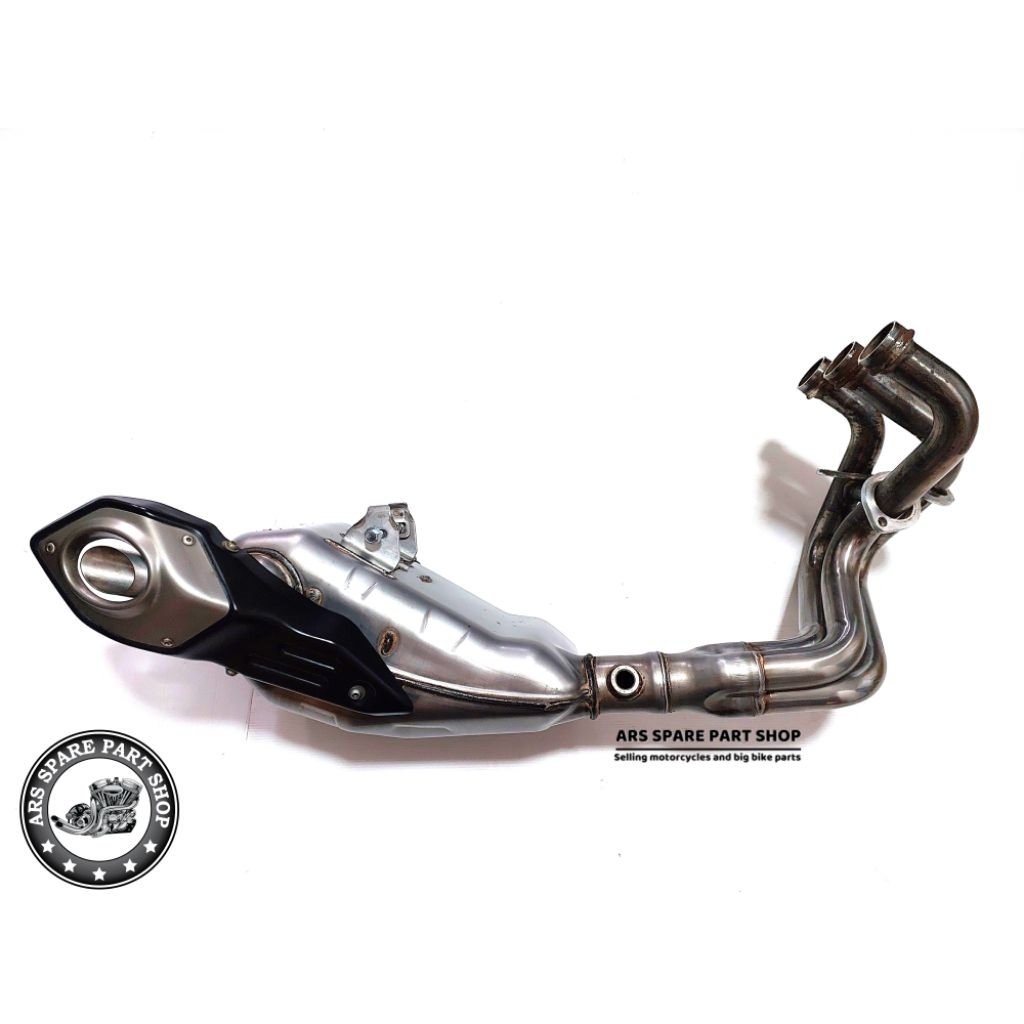 ท่อเดิมผ่า YAMAHA MT09