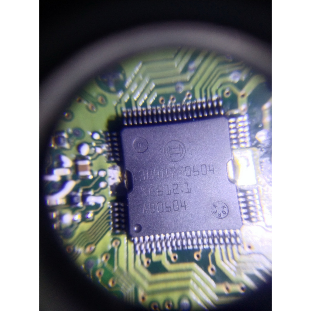 👉IC ชิป 30407 QFP-64ชิปไดรเวอร์หัวฉีด Bosch