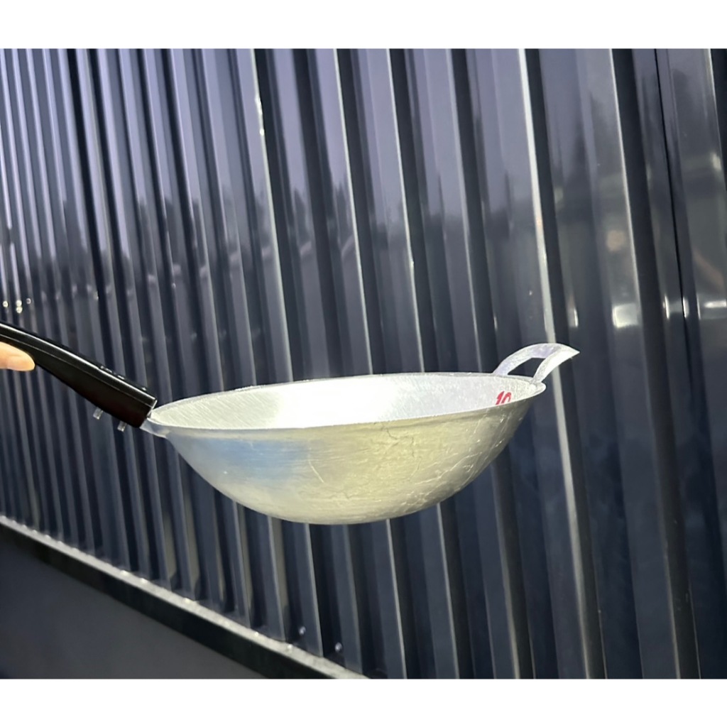 กระทะด้ามหล่อกุ๊กไท กะทะอลูมิเนียม ก้นลึกหนา ด้ามดำ ไม่ติดกระทะ ไม่เป็นสนิม - รูปที่ 7