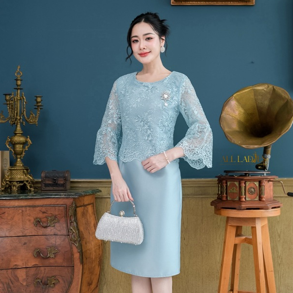 All Ladies เดรสลูกไม้ใยบวบคอกลมแขนระบาย