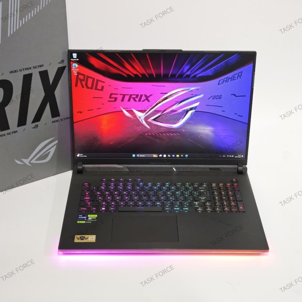 (จอ2K 18นิ้ว 240Hz i9-13980HX RTX4090)
ASUS ROG STRIX SCAR 18 G834JY-N6035W 

(มือสอง)


