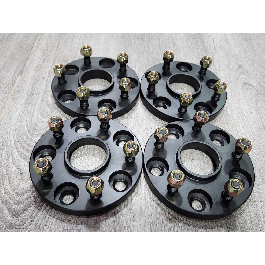 อแดปเตอร์งานเหล็ก ขนาด 5/114.3ออก5/114.3 ดุม60.1บ่า60 หนา16มิล(ราคาต่อคู่)