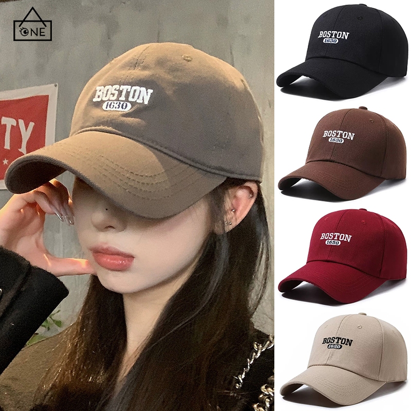 COD❤️หมวกเบสบอลเย็บปักถักร้อยตัวอักษร สีพื้นเรียบง่าย สไตล์เกาหลีแฟชั่น ปรับได้ หมวกกันแดด-a.one