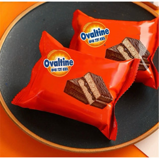Ovaltine Chocolate Sandwhich Wafer - 1 ชิ้น