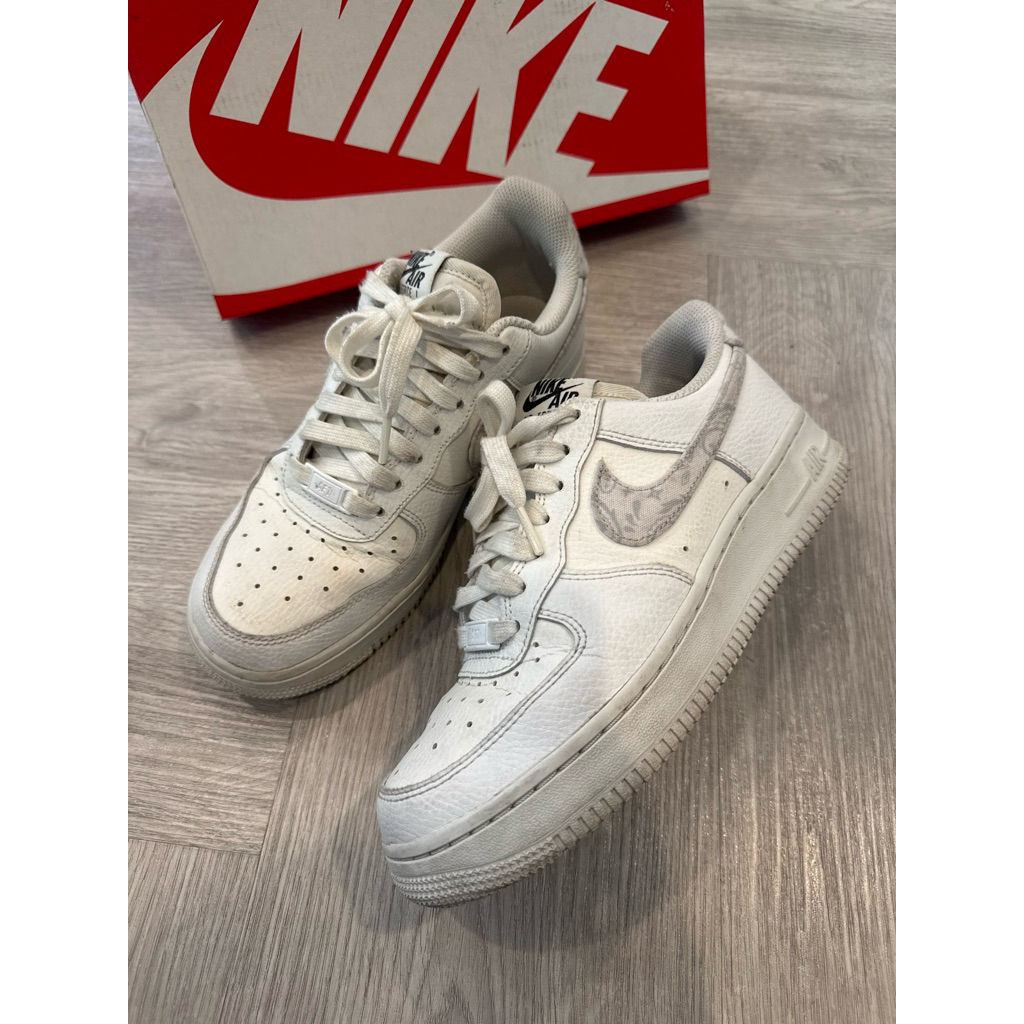 Nike AF1 Praisley รองเท้าผ้าใบ มือสอง ของแท้