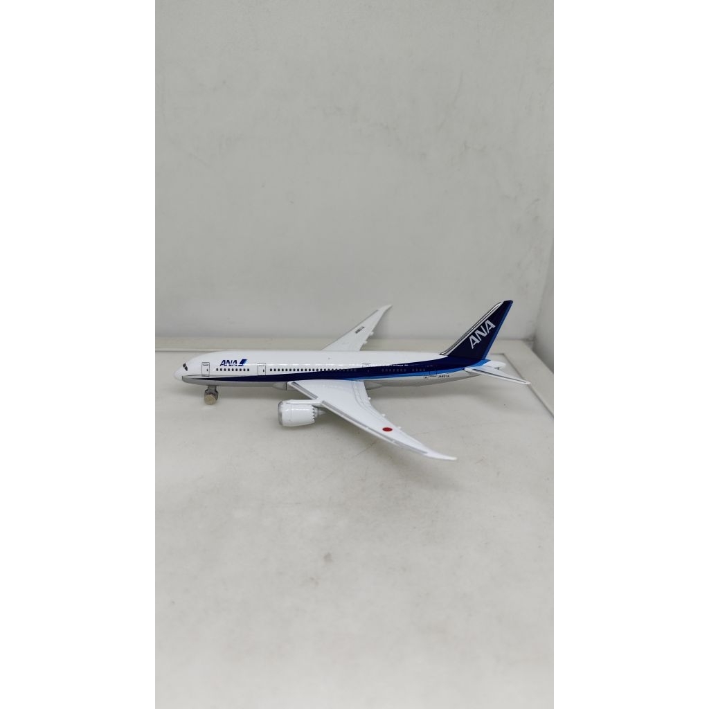 📌📌📌โมเดลเครื่องบินเหล็ก ANA BOEING 787-8 JA801A