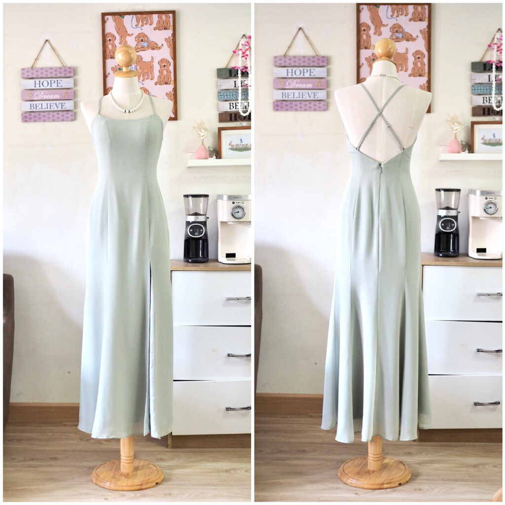เดรสยาวสายเดี่ยวสีเขียวอ่อนแบรนด์ JJ's House Size M