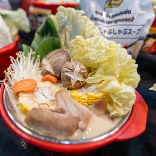 ยกลัง (12 ถุง) น้ำซุปชาบู น้ำดำ 100 กรัม ทงคตสึ หม่าล่า น้ำจิ้มงาคั่ว ซอสงาถั่ว มีฮาลาล