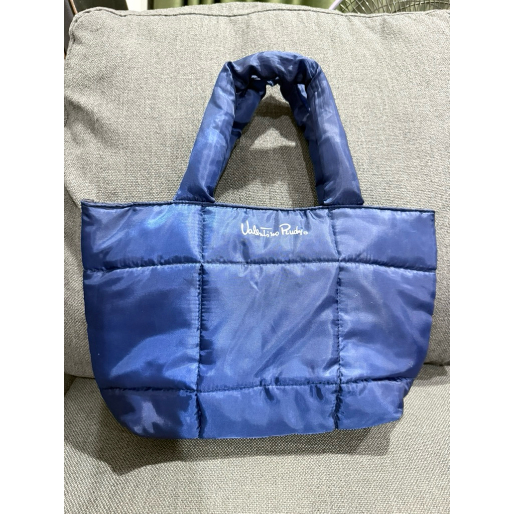 กระเป๋าถือ Valentino Rudy มือสอง สภาพดี