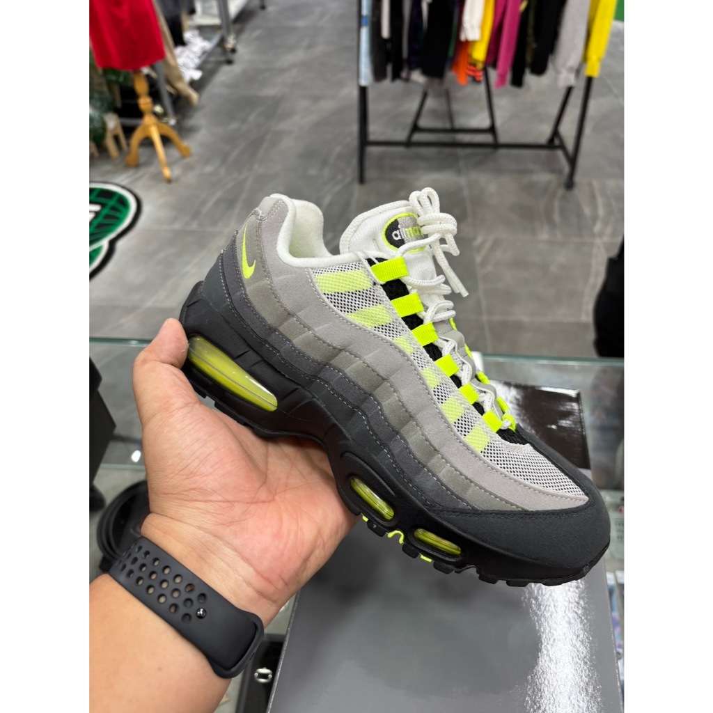 NIKE AIR MAX 95 NEON OG (41)