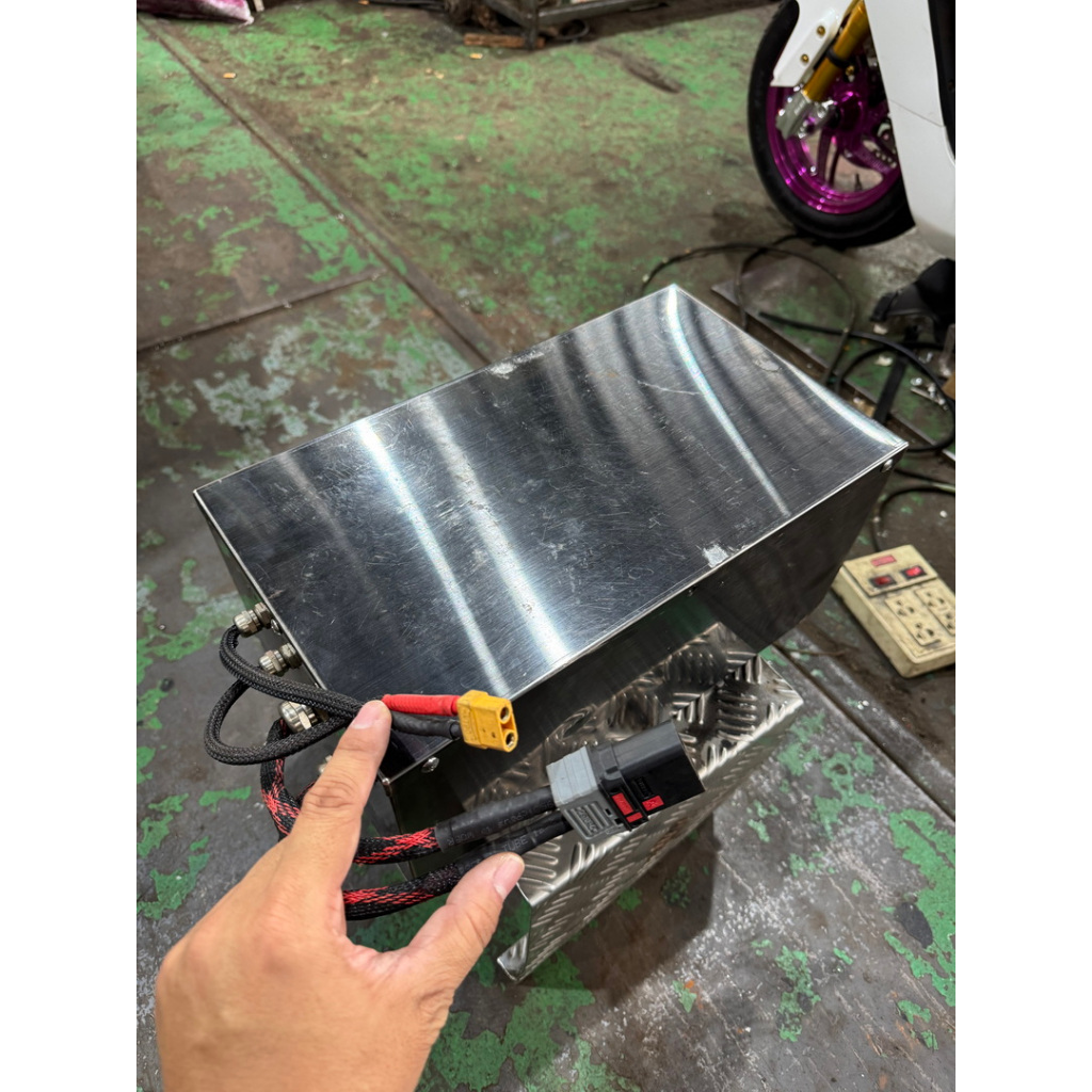 แบตเตอรี่ลิเธี่ยม 100.8V Max 24S 50AH Smart BMS JK150/300A