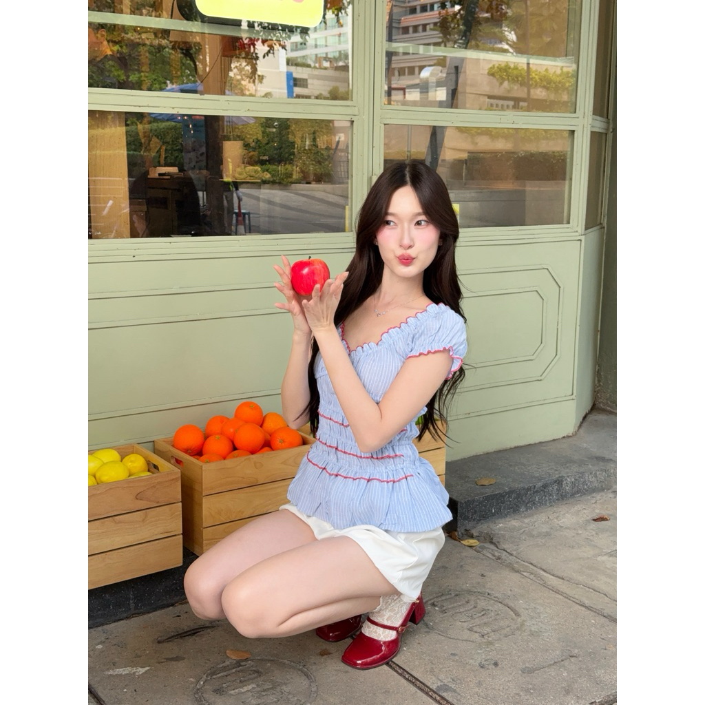 AceyAceyคอกว้างแขนตุ๊กตาอกชั้นชายพอง Mini Curve
