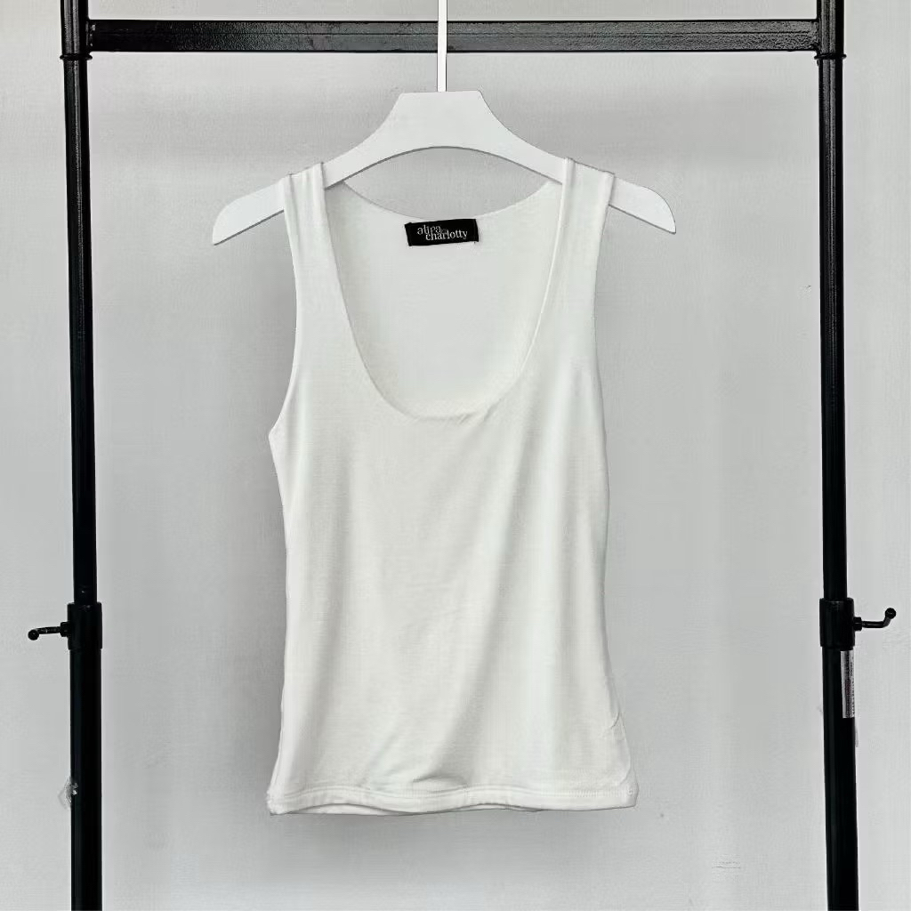 พร้อมส่ง❤️ Atipashop - AOSTA TANK TOP เสื้อกล้าม ทรงเบสิค ผ้าเนื้อหนาสองชั้น สีขาว