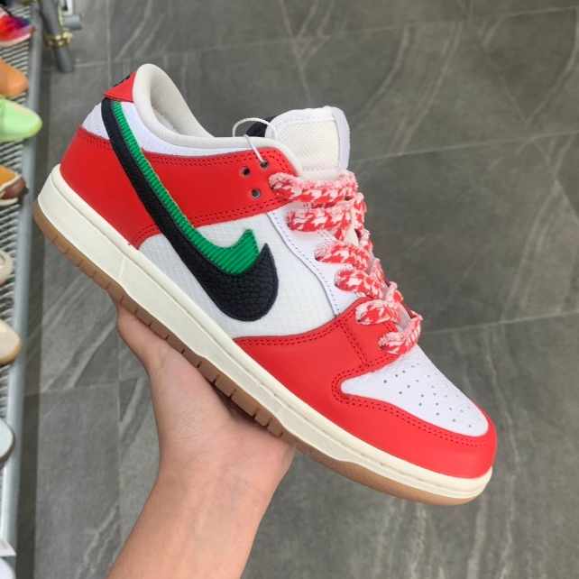 NIKE SB DUNK LOW FRAME SKATE HABIBI