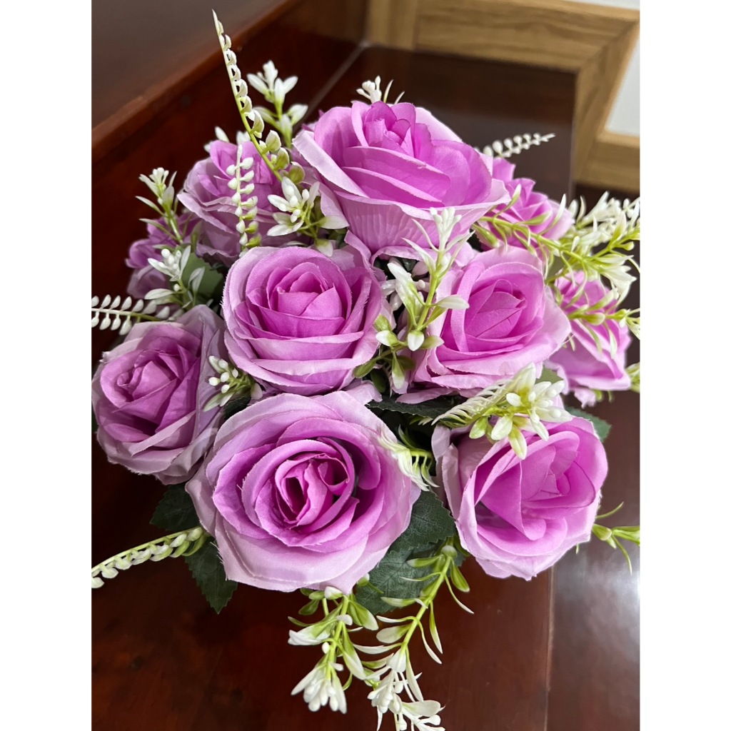 พานดอกกุหลาบสีม่วง ( พานใหญ่ 1 พาน พานพุ่มดอกกุหลาบสีม่วง +ใบแซม 22*24-26ซม.) พานดอกไม้ ไหว้ครู บูชา พานถวายพระพร