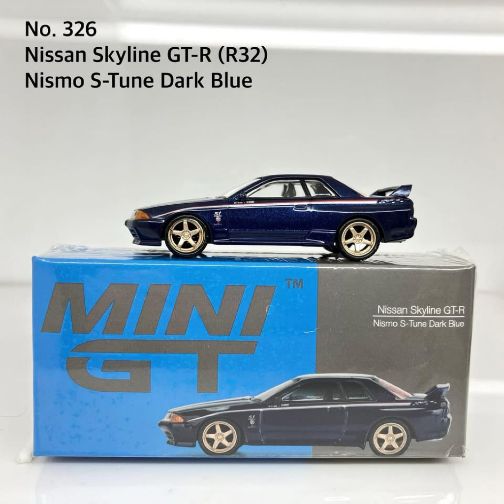 MiniGT No. 326-R Nissan Skyline GT-R (R32) Nismo S-Tune Dark Blue