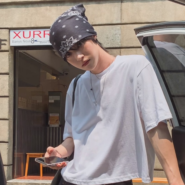 Bandana Paisley ผ้าพันคอ โพกหัวลายแบนดานา รูปหยดน้ำเปสลีย์ สไตล์วินเทจ ขนาด58*58ซม.