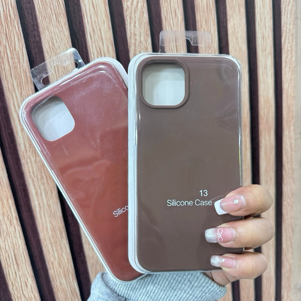 Bk 💥รุ่นใหม่ สีใหม่💥Case ไอโฟน16pro  เคส สีพื้น กำมะหยี่โลโก้ for ไอโฟน 16 16plus 16pro i16promax เคสสีพื้น