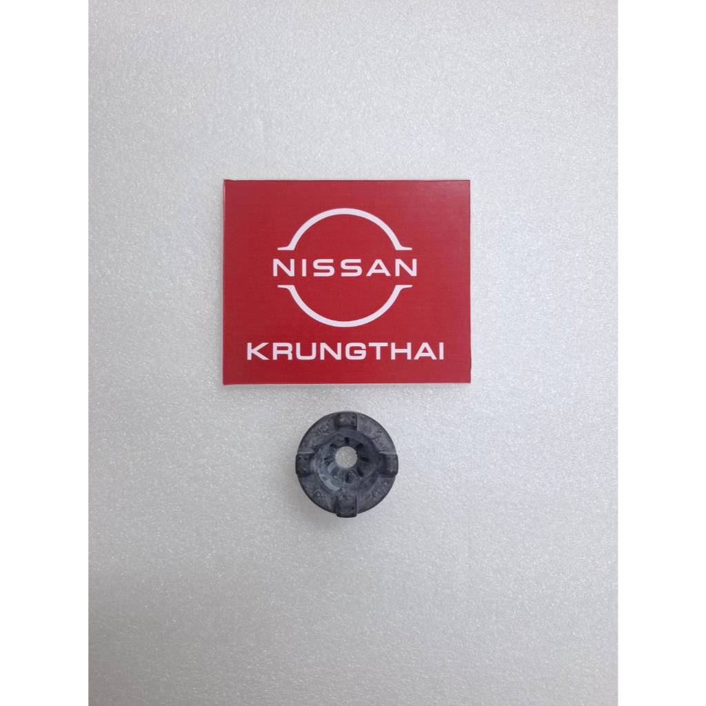 ยางรองฝาครอบเครื่อง ราคาต่อชิ้น NISSAN NAVARA D40 , NAVARA D23 NP300 16557-EB70B
