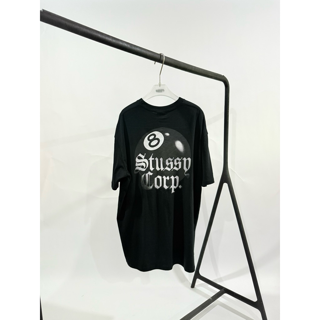 (สินค้าพร้อมส่ง ของแท้ 100%) Stussy 8 Ball Corp Tee Black