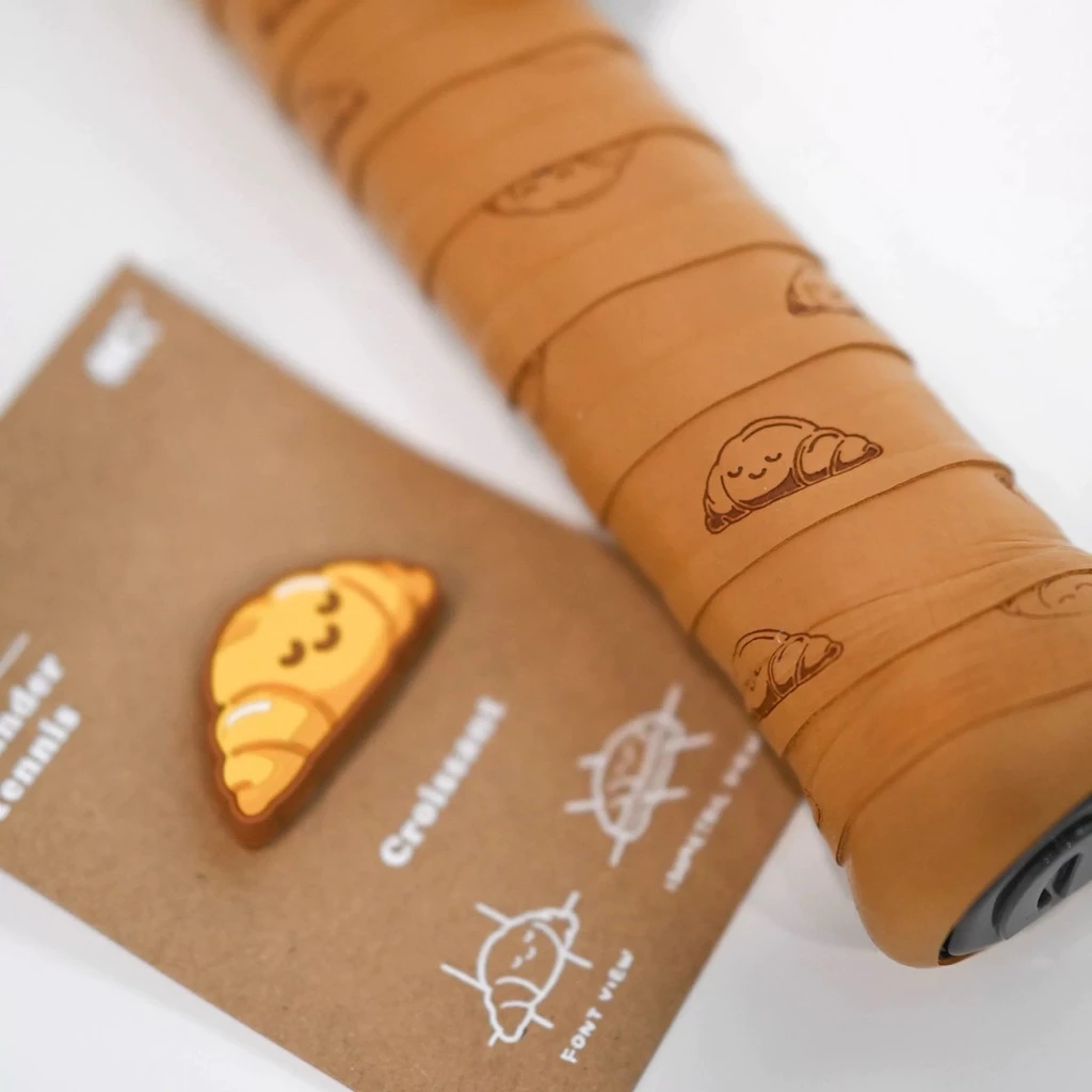 [พร้อมส่ง] Gusto Tennis Overgrip เทปพันกริป ด้ามไม้เทนนิส ลาย Croissant🥐 (แบ่งขาย)